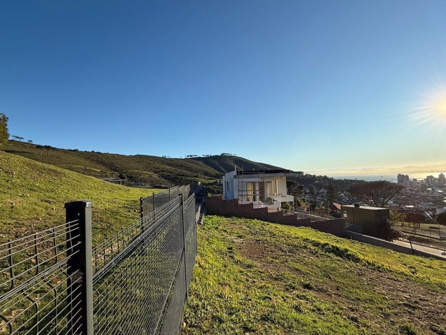  Bedroom Property for Sale in Tamboerskloof Western Cape